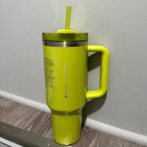 Starbucks x stanley summer lime green shimmer. Sparkly smooth finish. Brand new